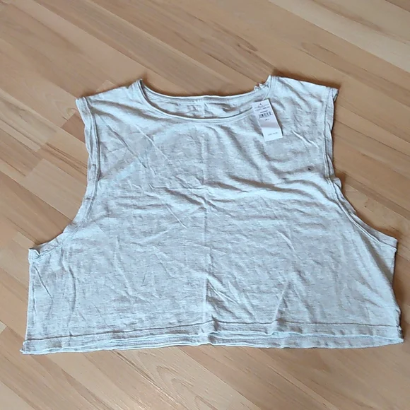 NWT American Eagle workout top - Picture 2 of 9